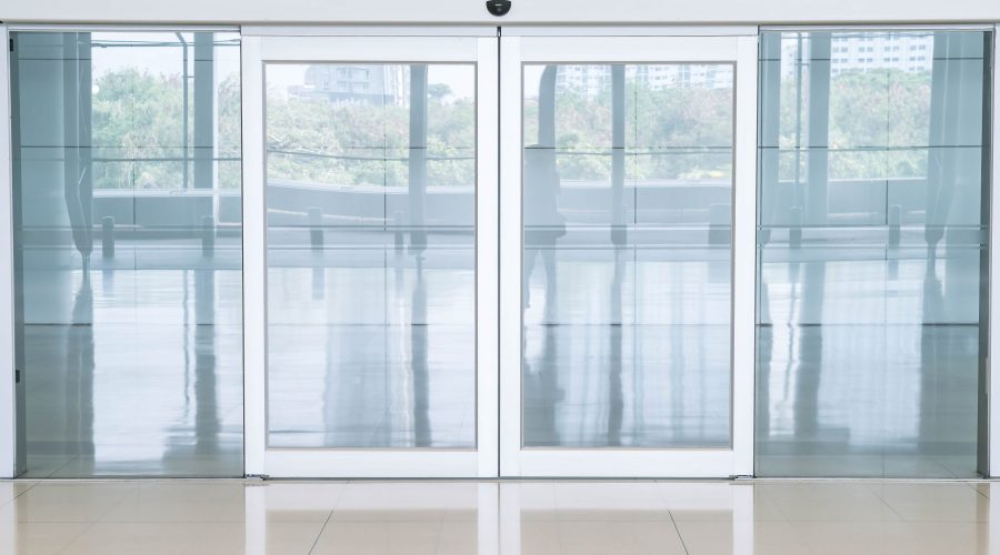 empty closed door درب اتوماتیک